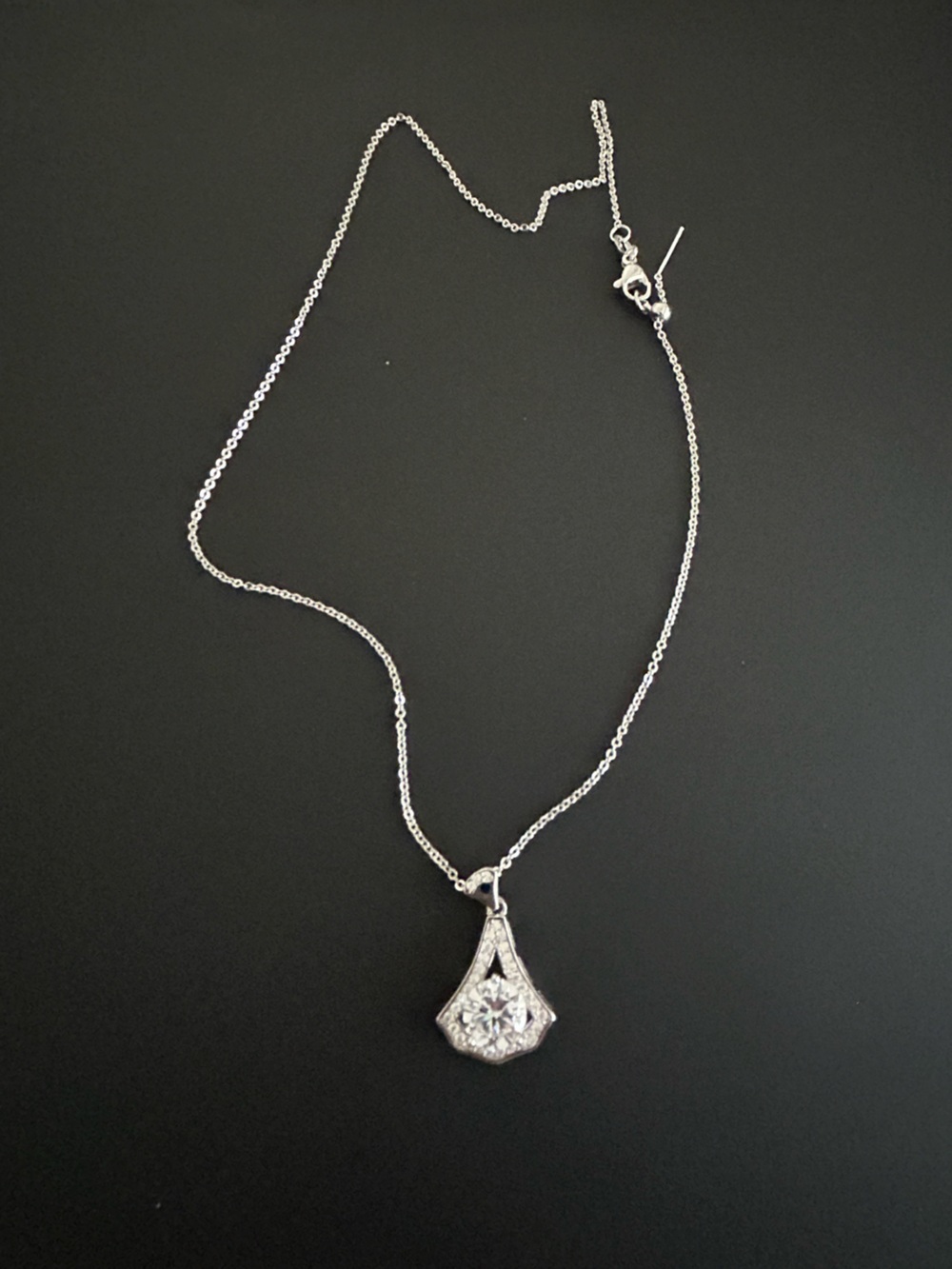 New 1ct synthetic diamond necklace